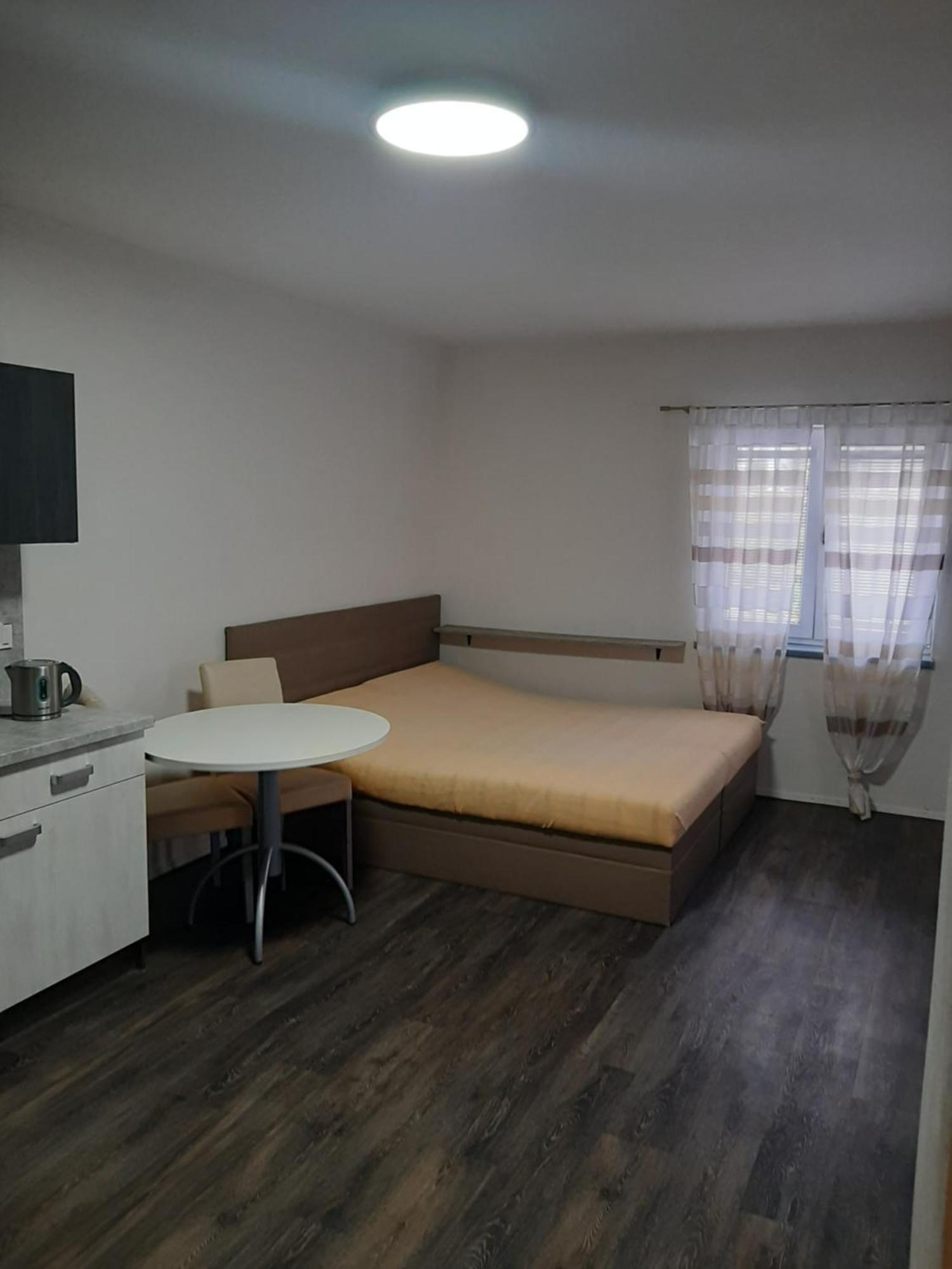 Apartman U Lesa Horsovsky Tyn Exterior photo
